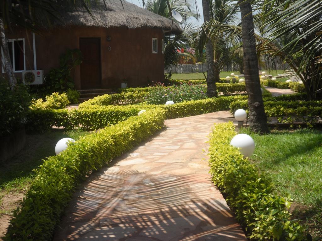 Legacy Tribe Beach Resort Prampram Eksteriør bilde