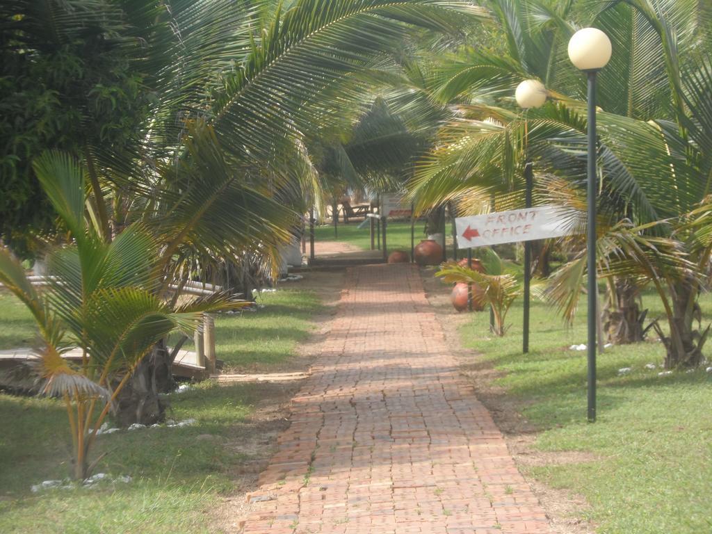 Legacy Tribe Beach Resort Prampram Eksteriør bilde